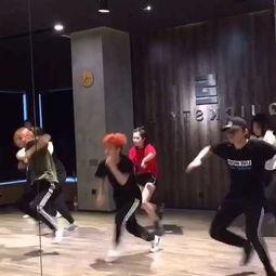 成人简单互动律动视频,感受成人简单互动的乐趣